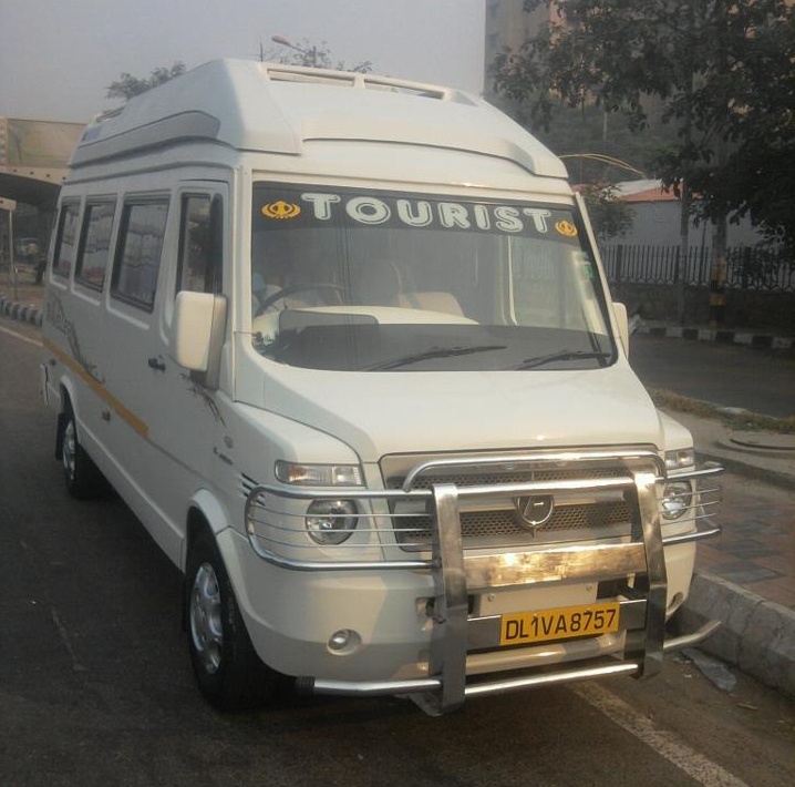 Comfortable 12 Seater Tempo Traveller Hire Comfortable 12 Seater Tempo Traveller Hire