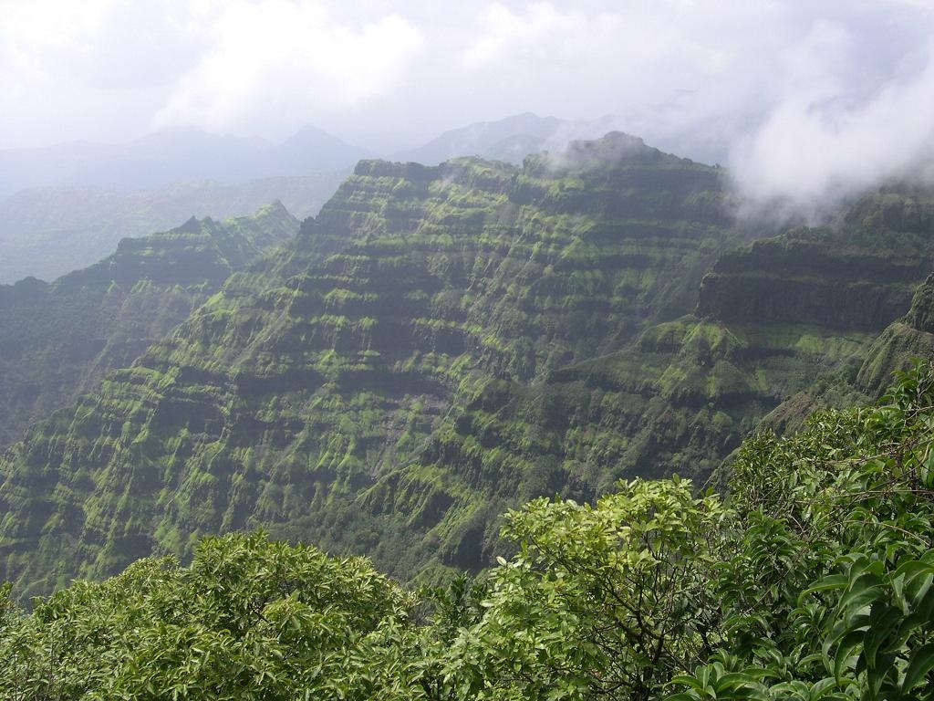 THE GAME OF THRONE-ESQUE DESTINATION IN INDIA- PANCHGANI