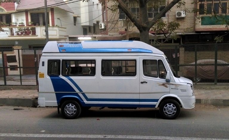 tempo traveller