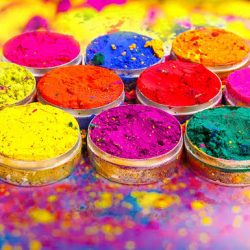 Awesome destinations for celebrating holi in style this year