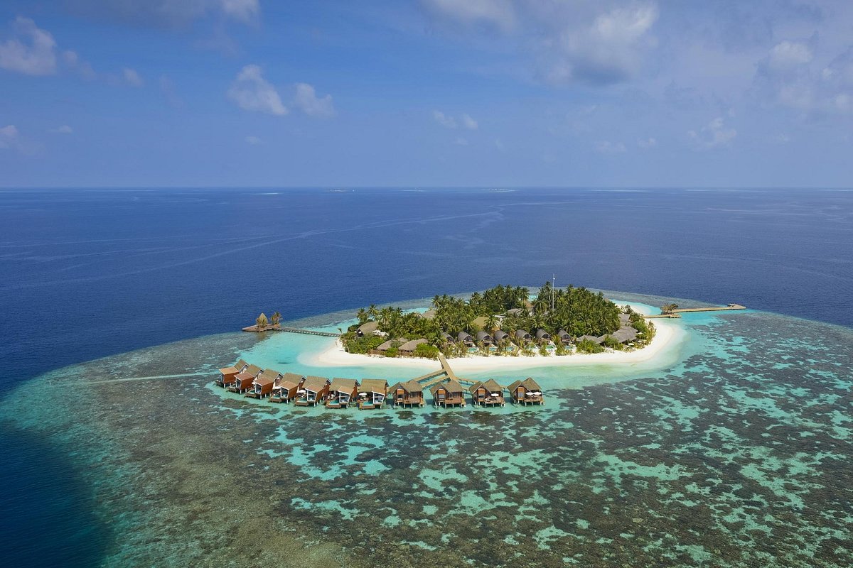Beautiful Hotels in Maldives For Honeymoon