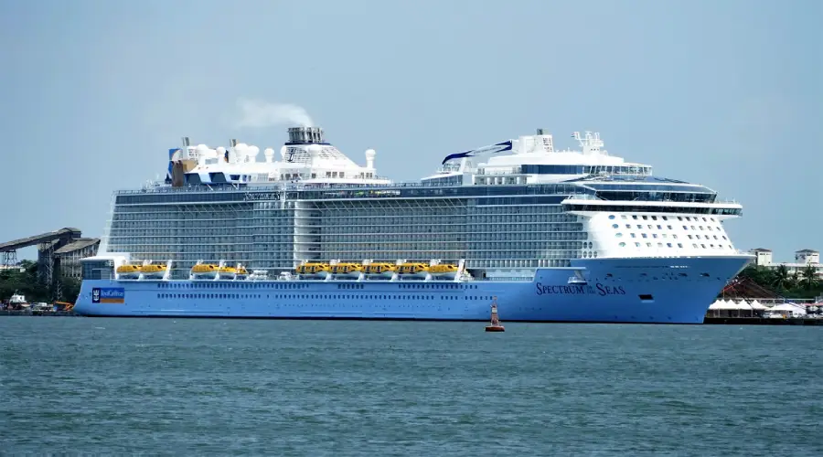 Kochi Cruise