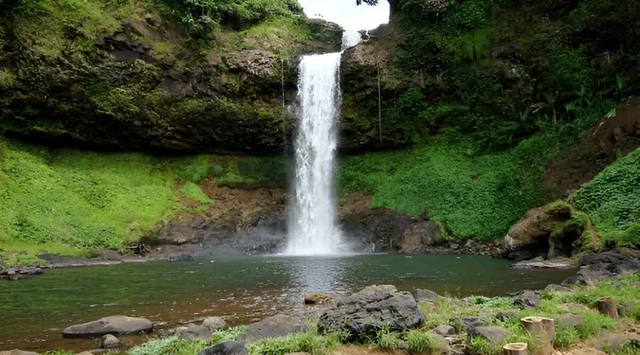Tad E-Tu waterfall
