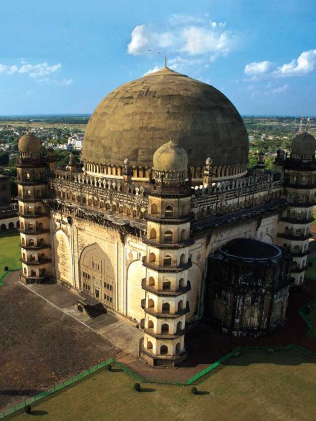 The Gol Gumbaz A Taj Mahal Look-Alike