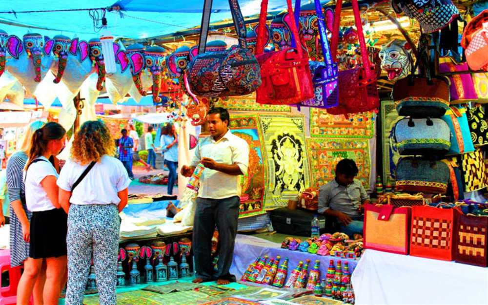 tourist market agra