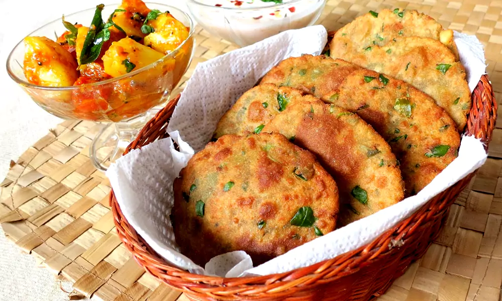 Methi Bajra Poori
