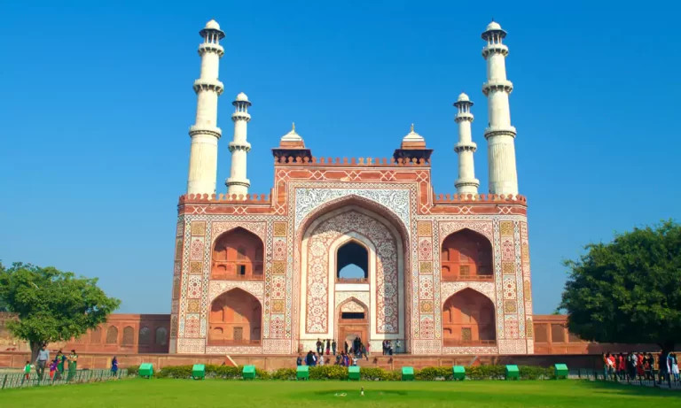 Sikandra image