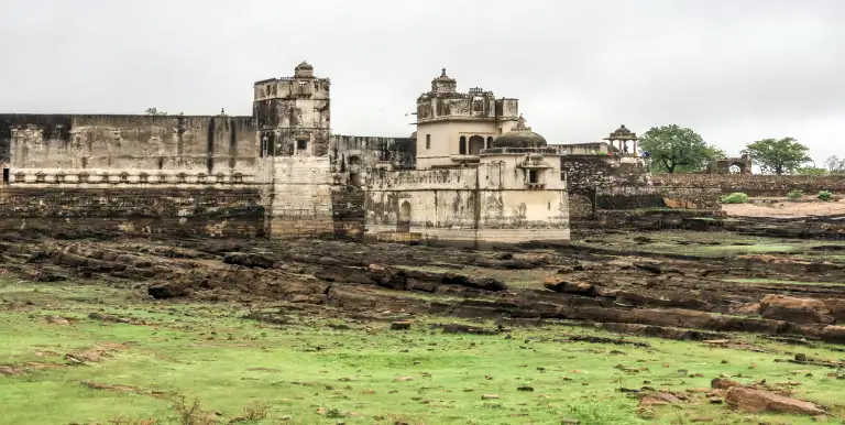 Chittorgarh fort places