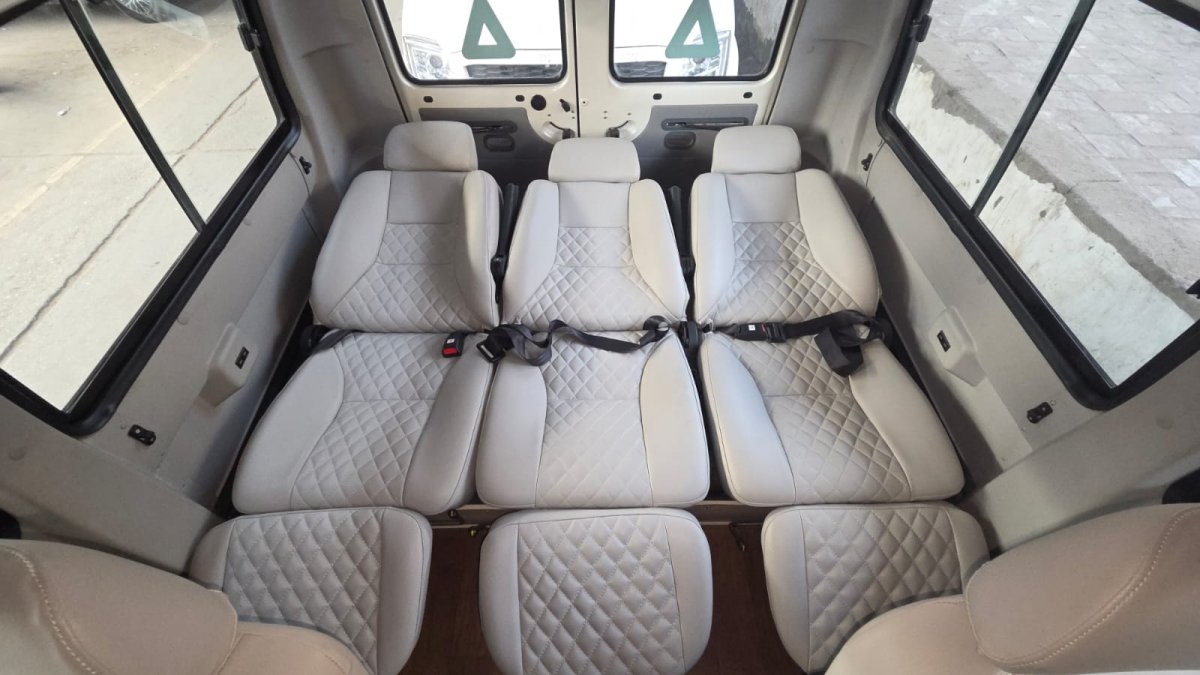 7 Seater Luxury Maharaja Tata Winger
