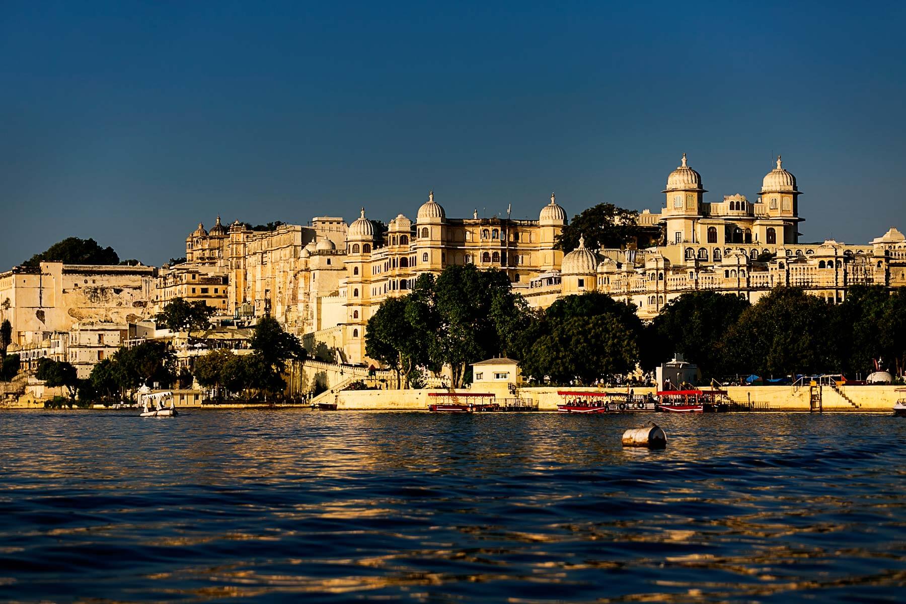 Lake Pichola Uadipur | Timings To Visit, Location, How To Reach