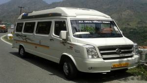 12 Seater Luxury Tempo Traveller