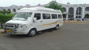 16 Seater Tempo Traveller