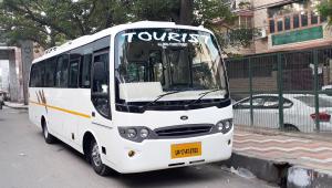 21 Seater Luxury Minibus