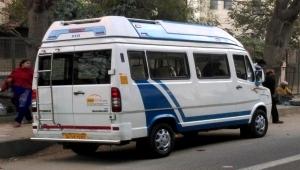 8+1 Seater Luxury Tempo Traveller