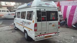 9 Seater Luxury Tempo Traveller