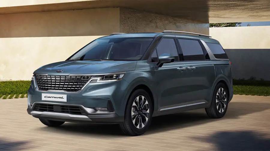 Kia Carnival Hire in Delhi Kia Carnival Car on Rent with 7 Seats