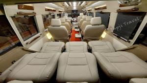9 Seater Semi Sleeper Maharaja Tempo Traveller