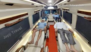 9 Seater Semi Sleeper Maharaja Tempo Traveller