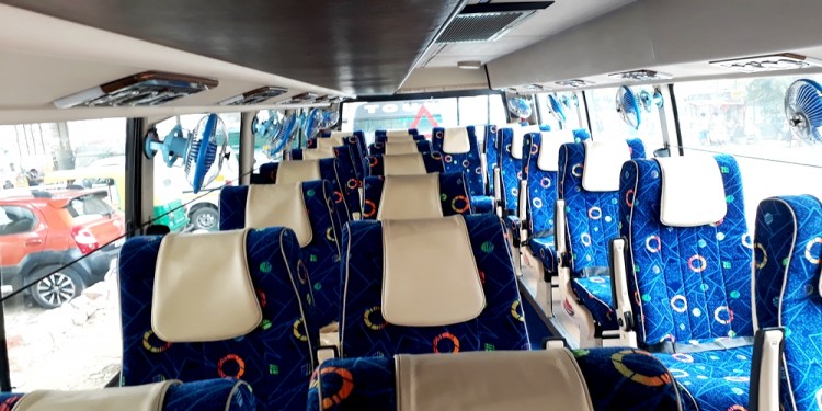 travel bus 21 seater