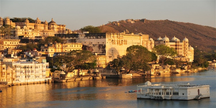 6 Days Jaipur Udaipur and pushkar Tour From Delhi
